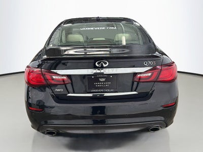 2016 INFINITI Q70 3.7X