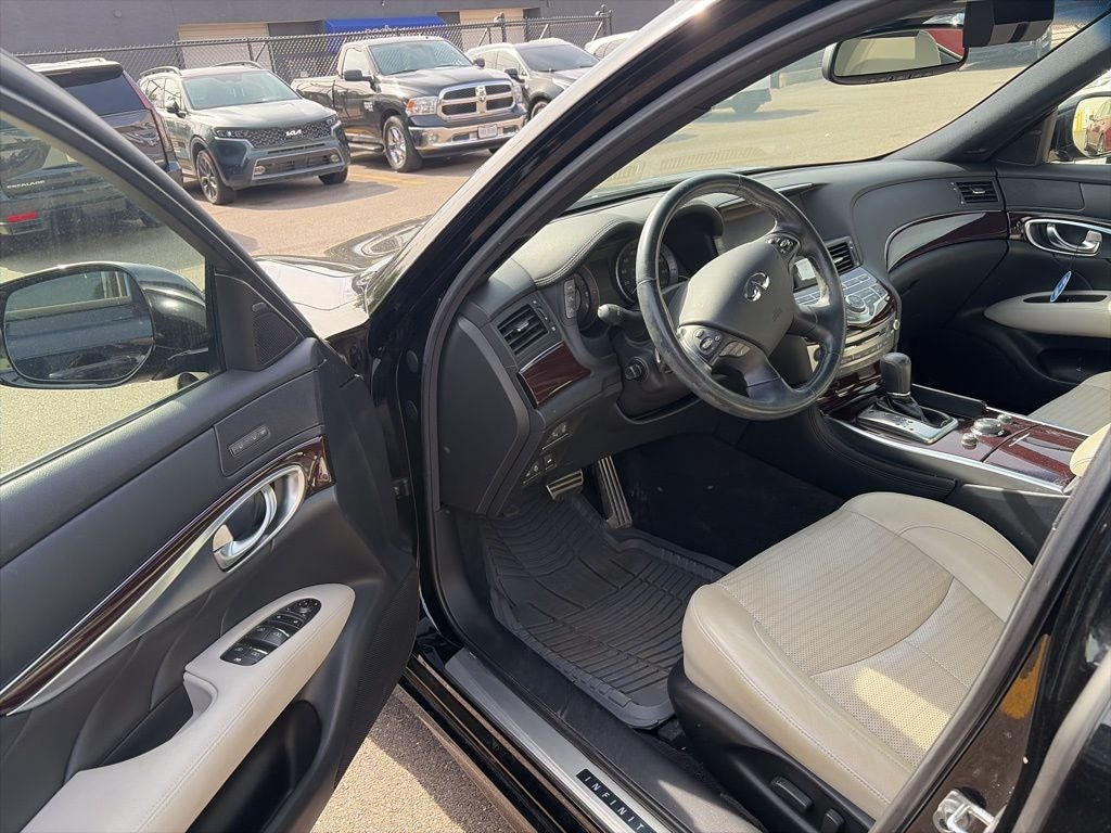 2016 INFINITI Q70 3.7X