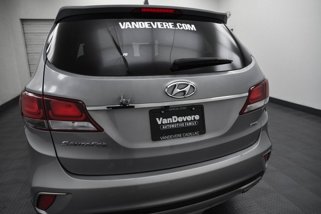 2017 Hyundai Santa Fe SE