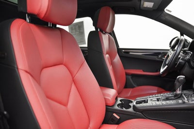 2021 Porsche Macan S