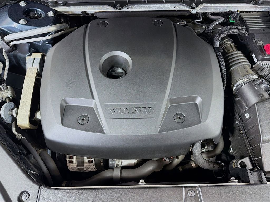 2019 Volvo XC90 T6 Momentum