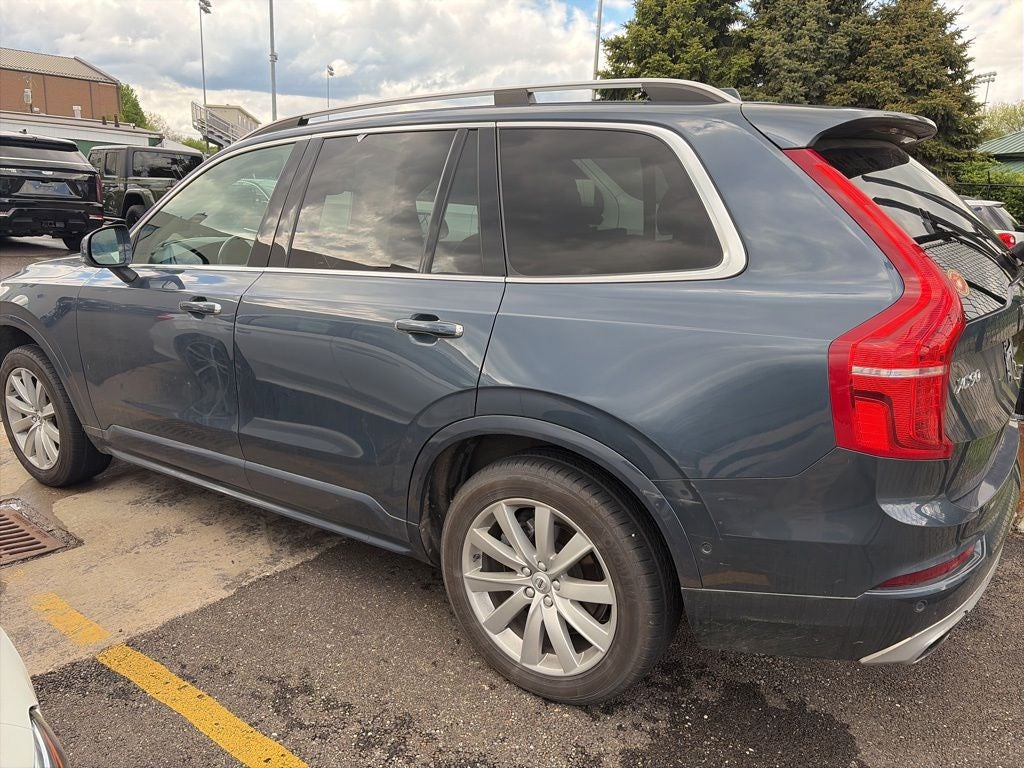 2019 Volvo XC90 T6 Momentum