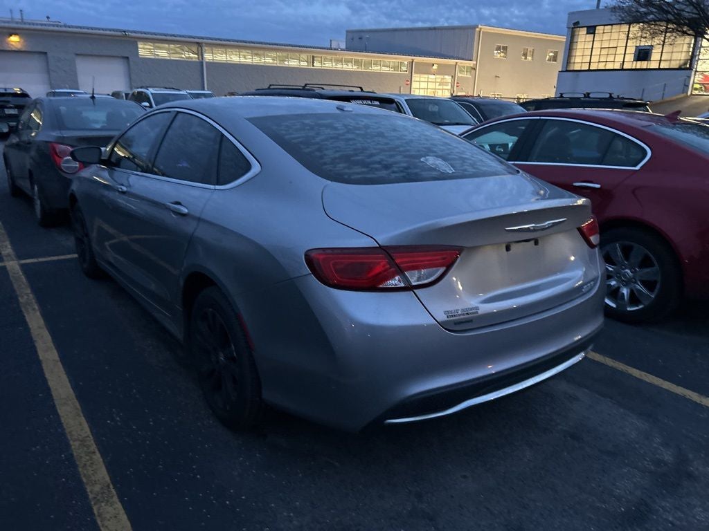 2016 Chrysler 200 Limited
