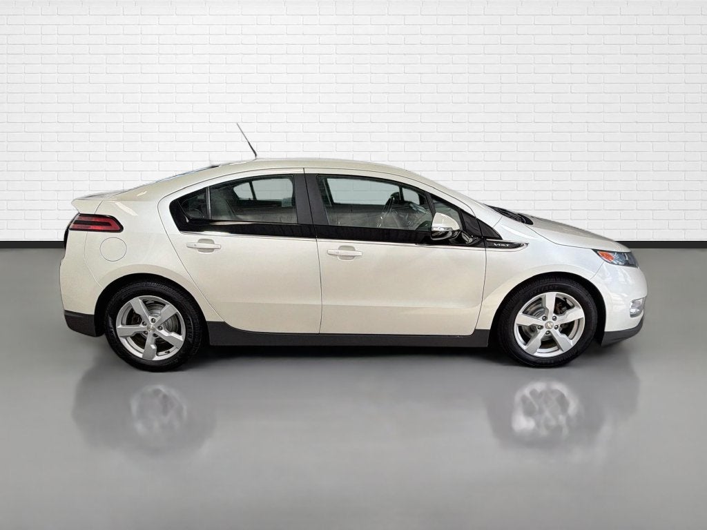 2013 Chevrolet Volt Base