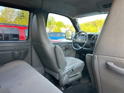 2018 Chevrolet Express Passenger LT Passenger