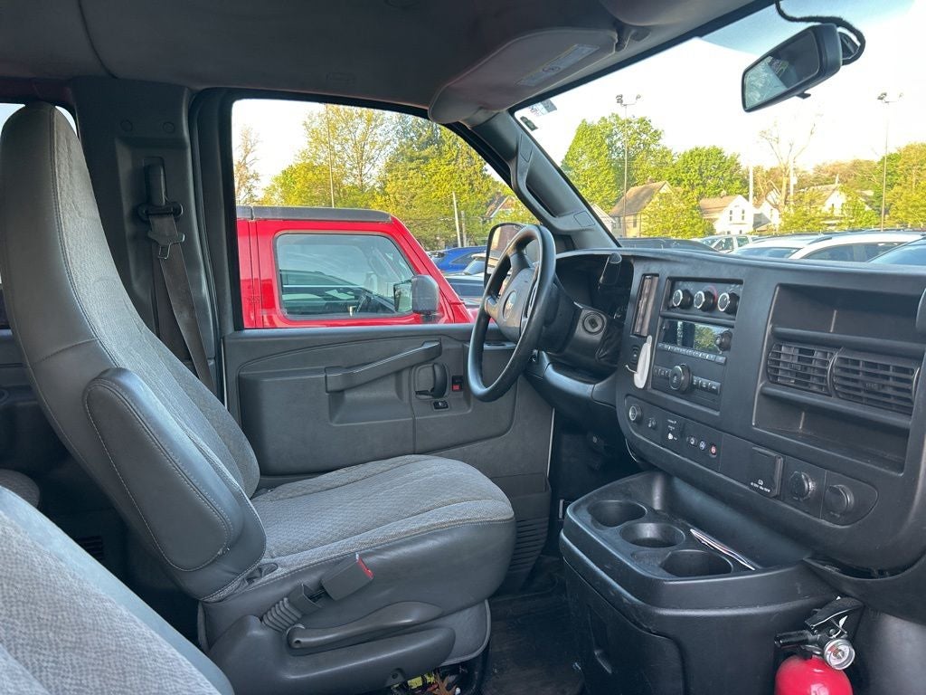 2018 Chevrolet Express Passenger LT Passenger