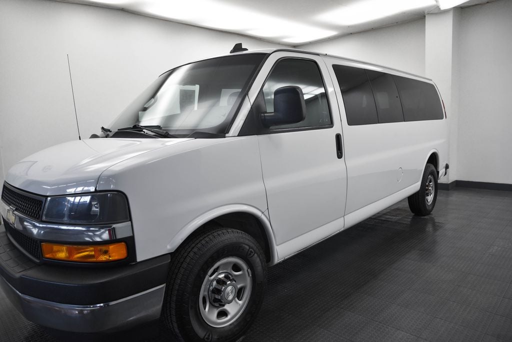 2018 Chevrolet Express 3500 LT Passenger