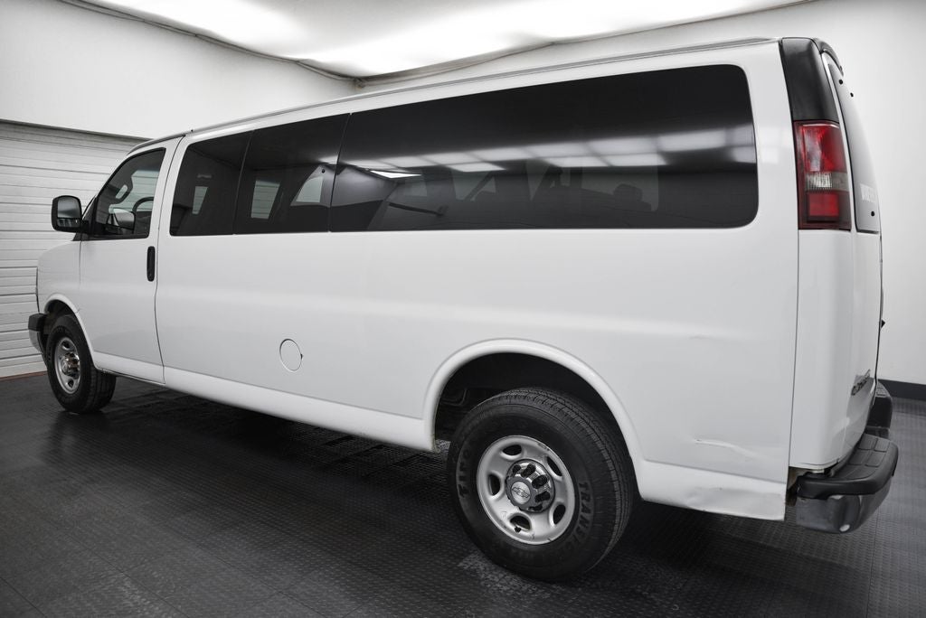 2018 Chevrolet Express 3500 LT Passenger