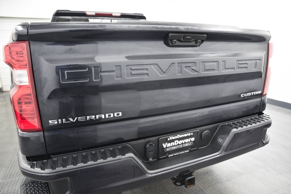 2023 Chevrolet Silverado 1500 Custom