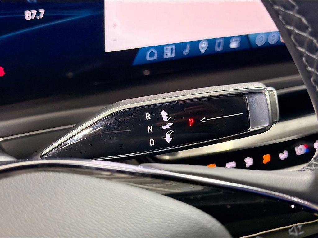 2024 Cadillac LYRIQ Tech