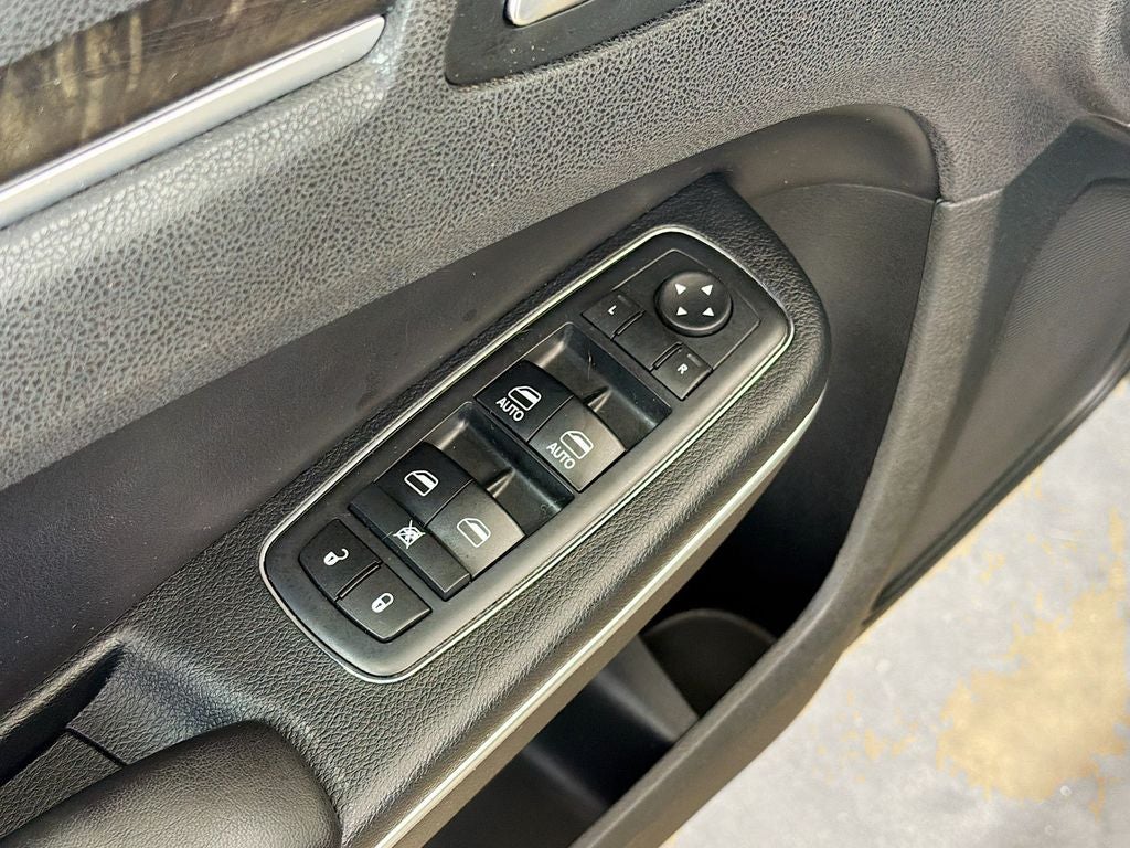 2018 Chrysler 300 Limited