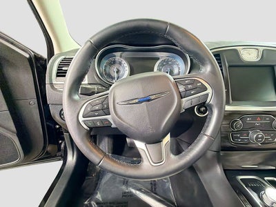 2016 Chrysler 300 Limited