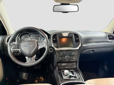 2016 Chrysler 300 Limited
