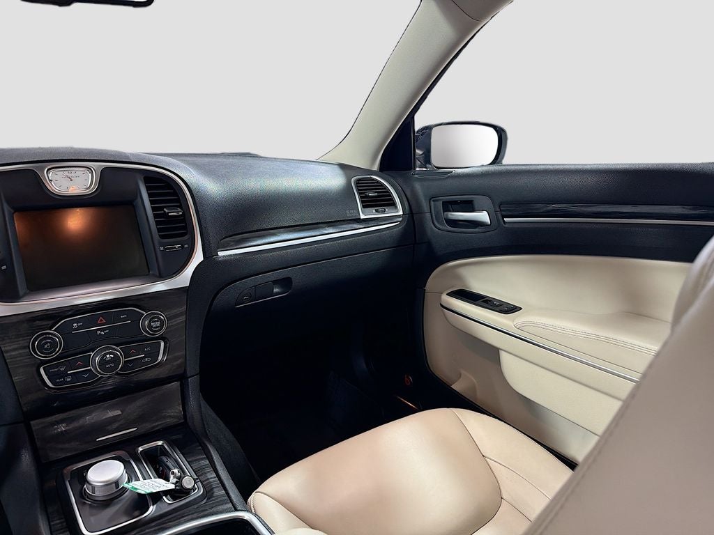 2016 Chrysler 300 Limited