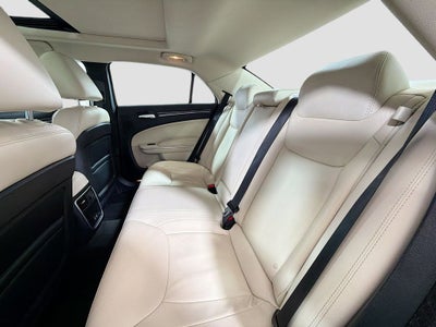 2016 Chrysler 300 Limited
