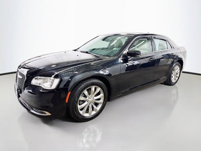 2016 Chrysler 300 Limited