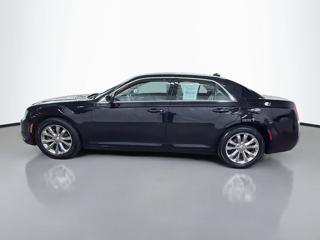2016 Chrysler 300 Limited