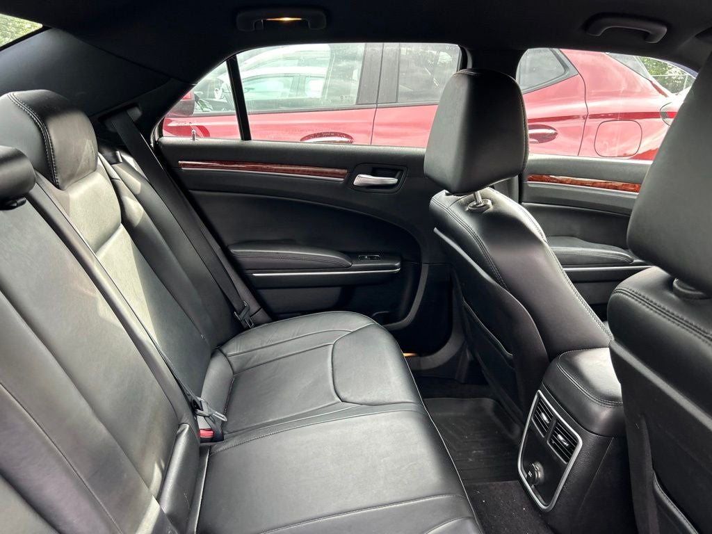 2014 Chrysler 300 Base