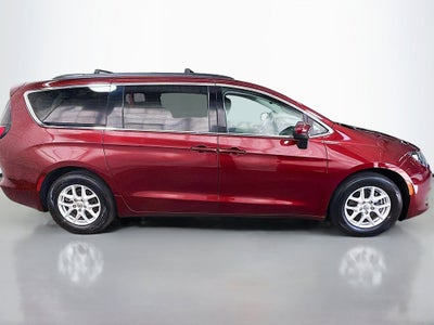2020 Chrysler Voyager LXI
