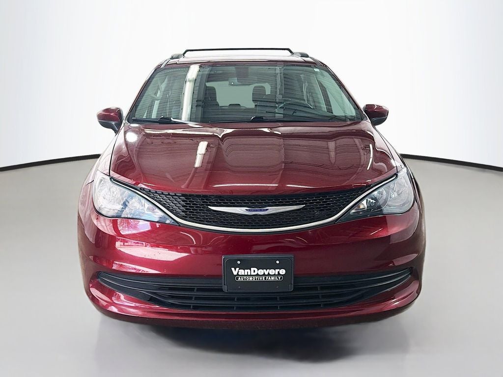 2020 Chrysler Voyager LXI