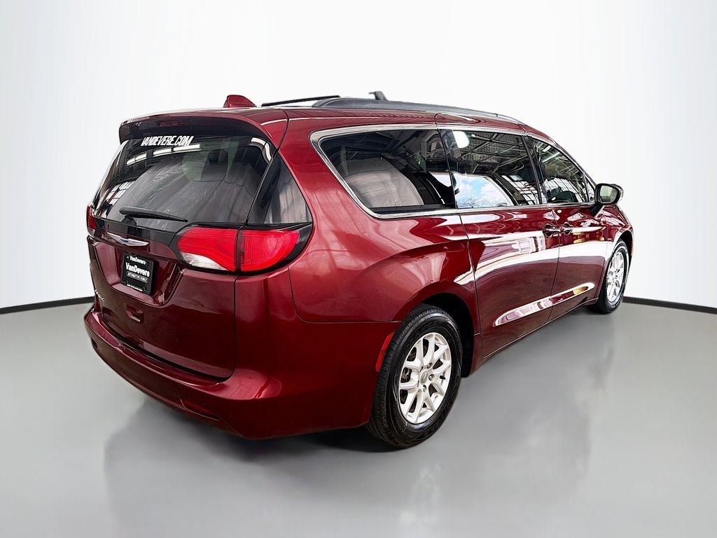 2020 Chrysler Voyager LXI