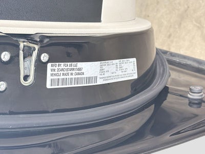 2024 Chrysler Pacifica Select