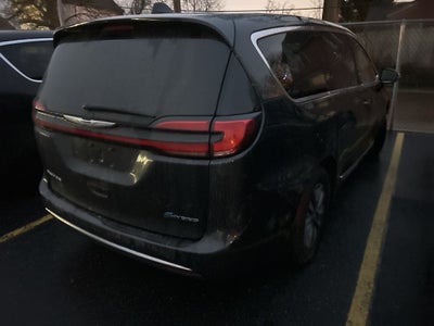 2023 Chrysler Pacifica Hybrid Limited