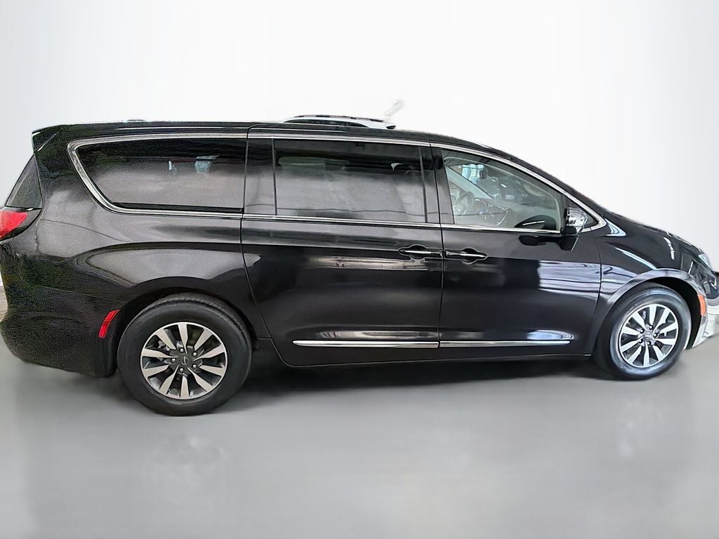 2023 Chrysler Pacifica Hybrid Limited