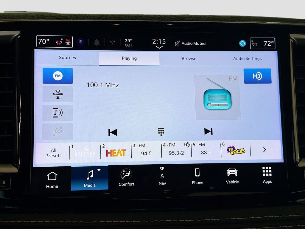 2024 Chrysler Pacifica Select