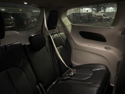 2024 Chrysler Pacifica Hybrid Select