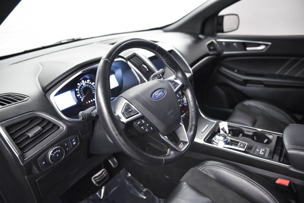 2020 Ford Edge ST