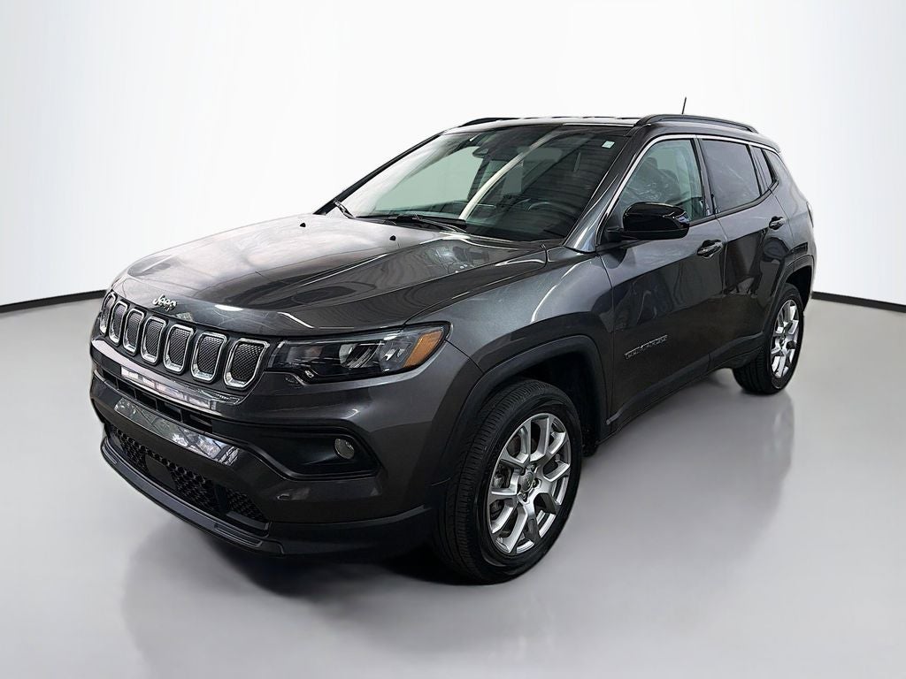 2022 Jeep Compass Latitude Lux