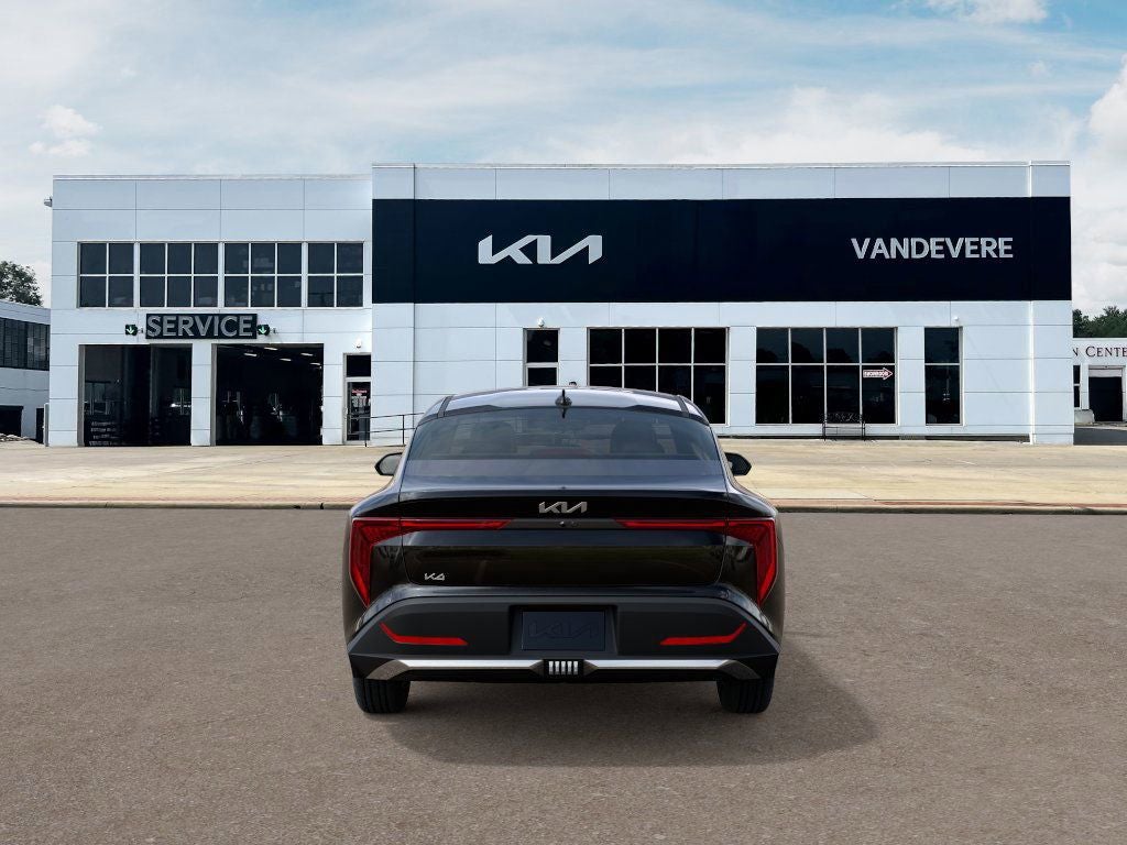 2026 Kia K4 LXS