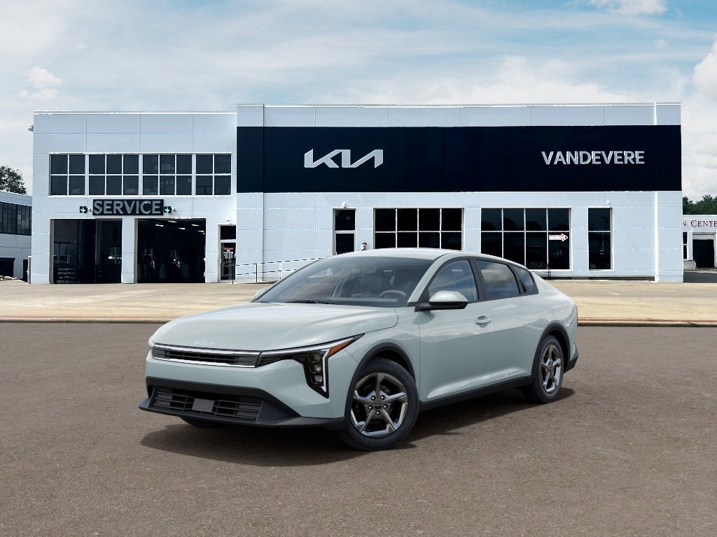 2027 Kia K4 LX