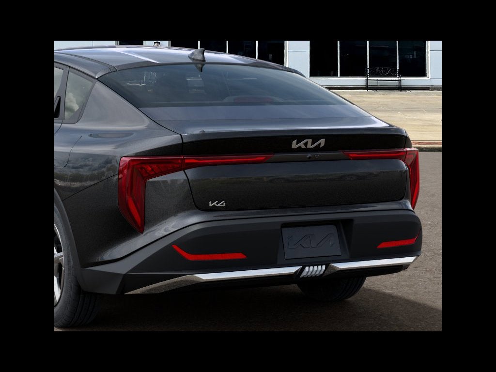 2026 Kia K4 LXS