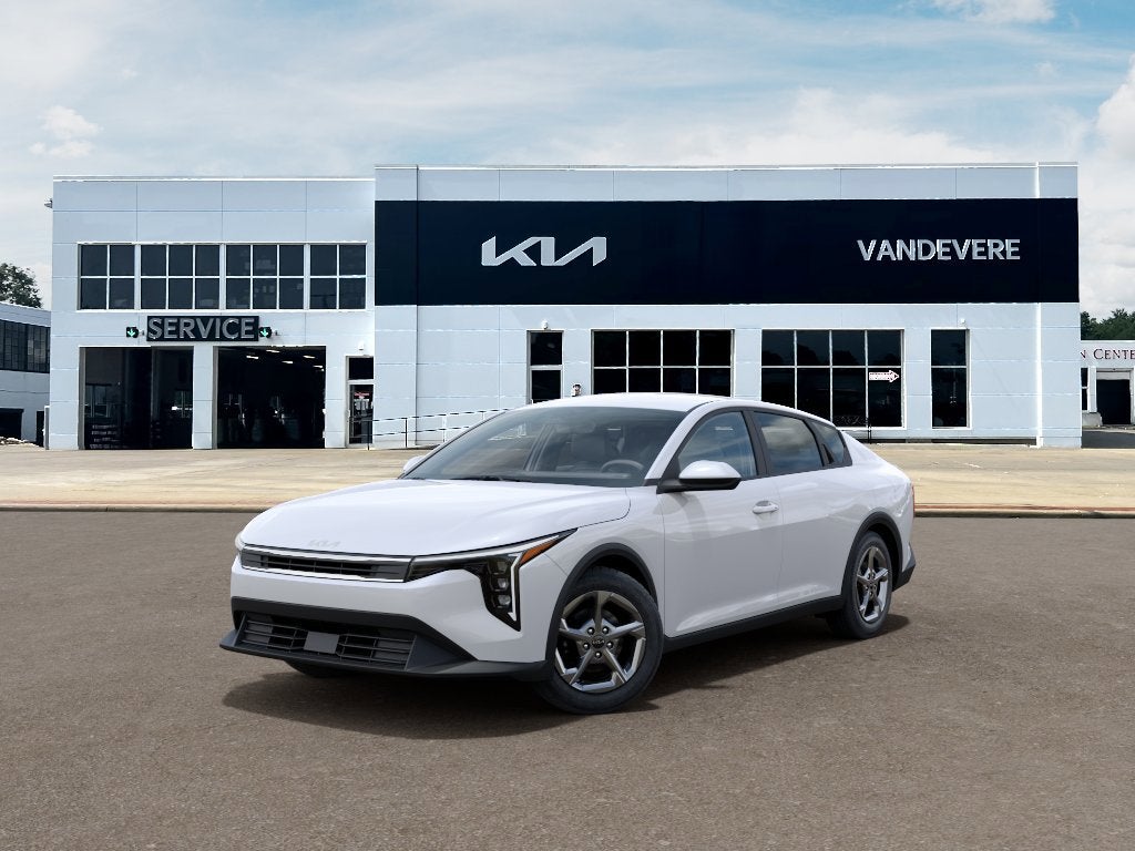 2027 Kia K4 LX