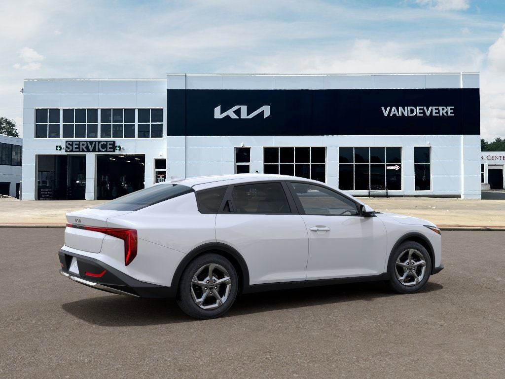 2026 Kia K4 LX