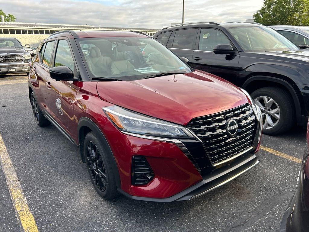 2023 Nissan Kicks SR