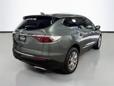 2022 Buick Enclave Essence