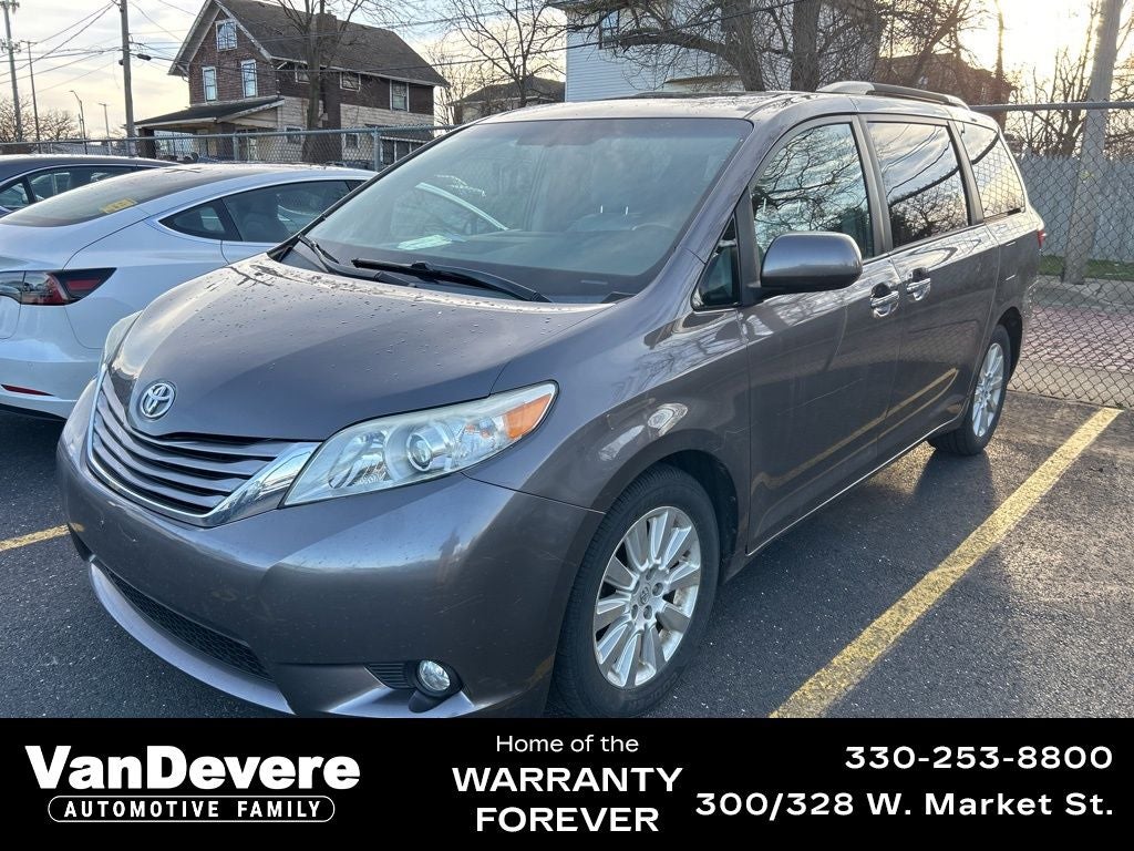 2015 Toyota Sienna 7 Passenger