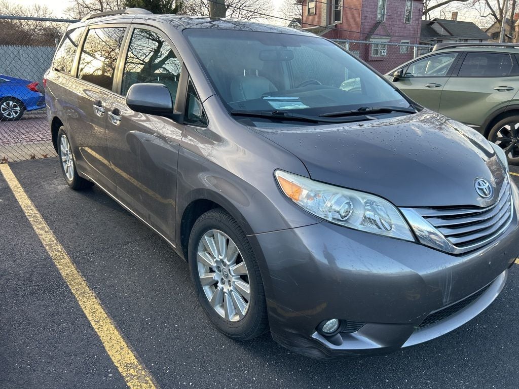 2015 Toyota Sienna 7 Passenger