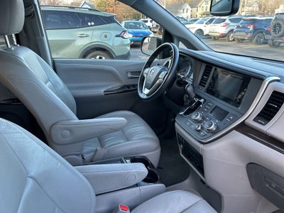 2015 Toyota Sienna 7 Passenger