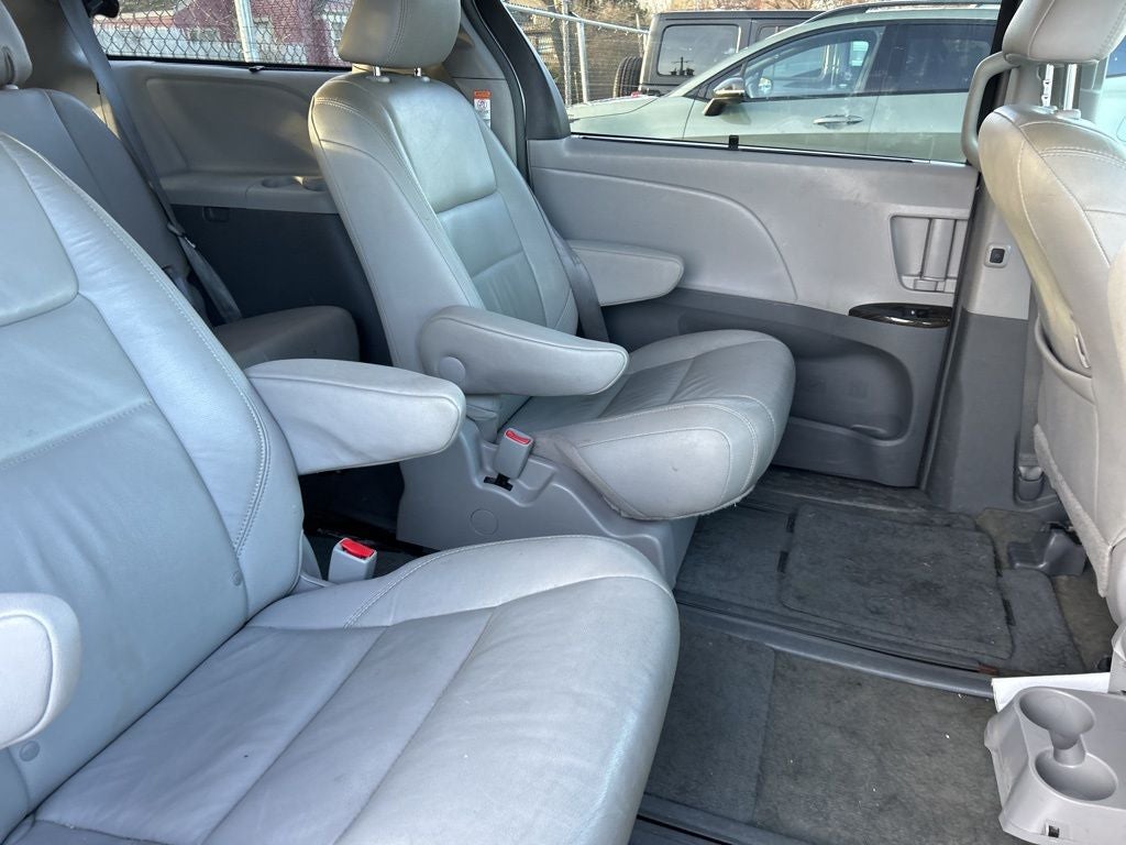 2015 Toyota Sienna 7 Passenger
