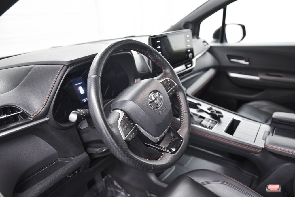 2021 Toyota Sienna XSE 7 Passenger