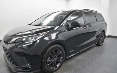 2021 Toyota Sienna XSE 7 Passenger