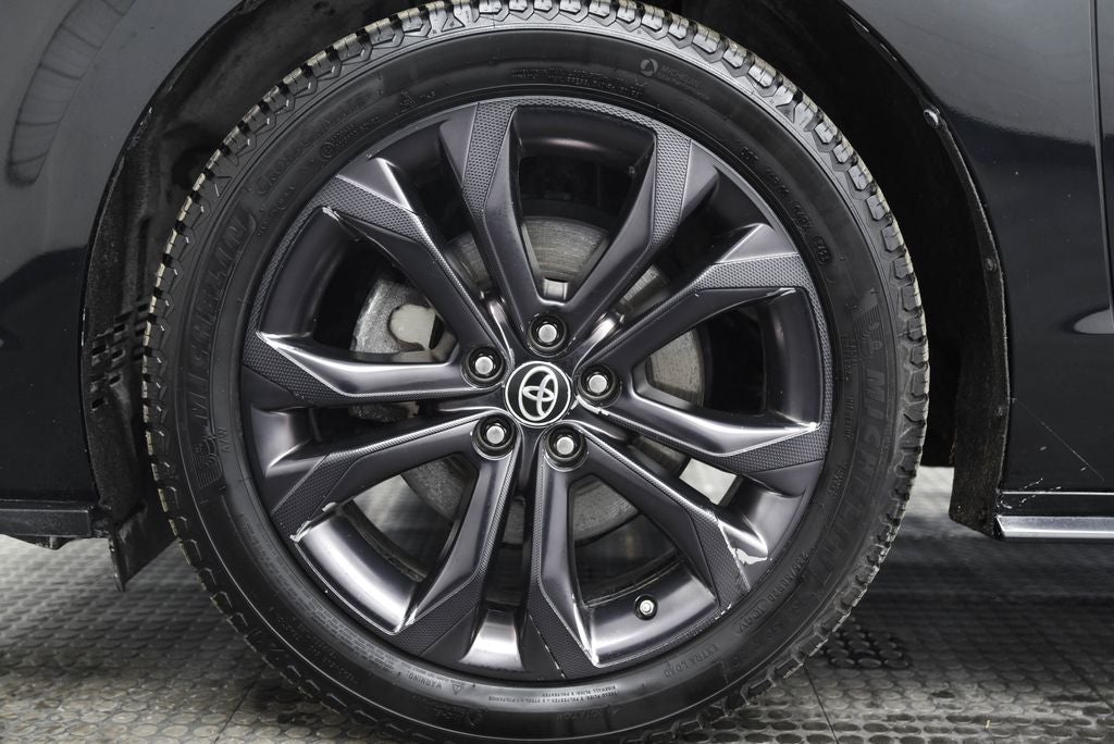 2021 Toyota Sienna XSE 7 Passenger