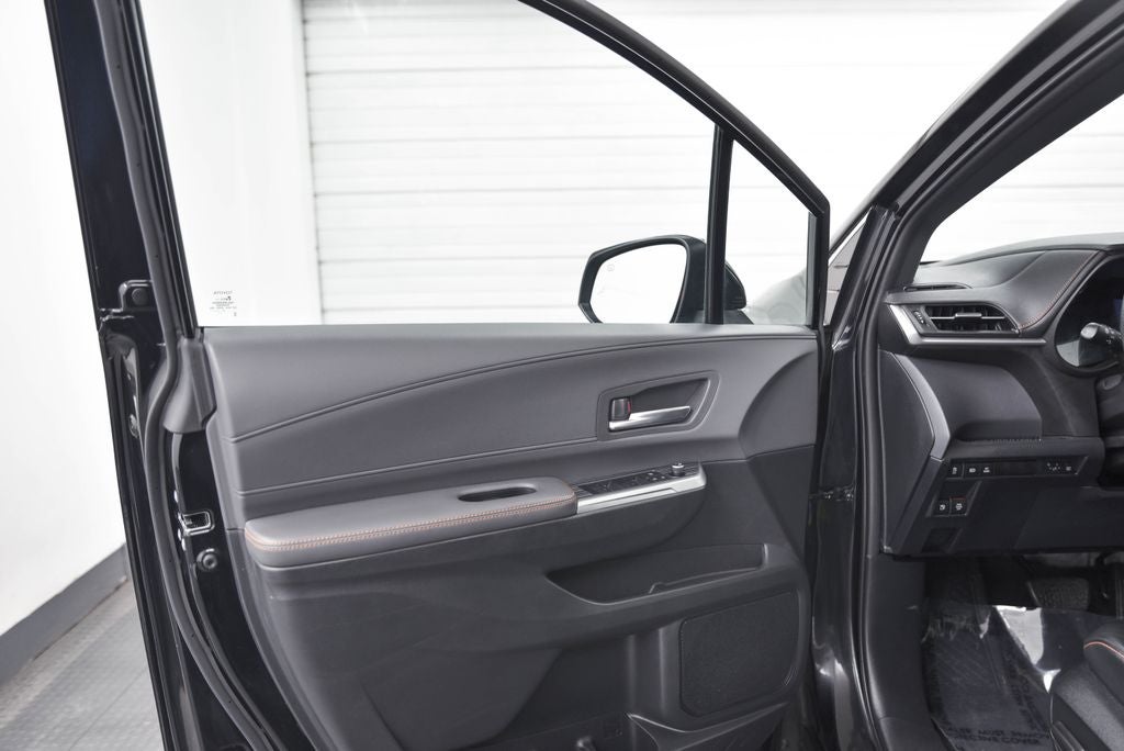 2021 Toyota Sienna XSE 7 Passenger