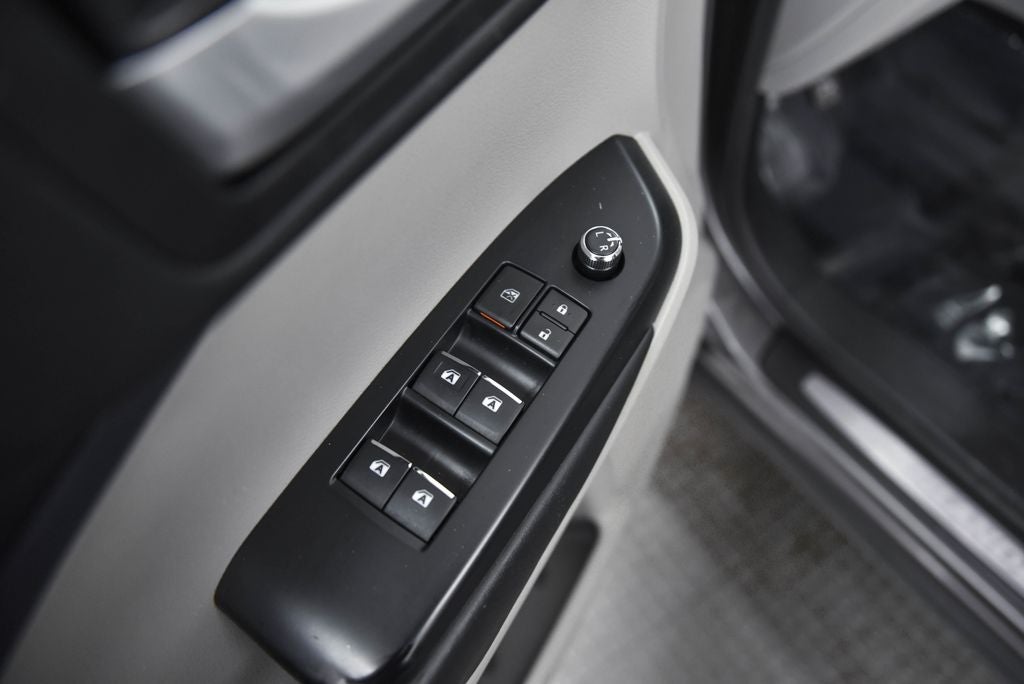 2018 Toyota Highlander Base