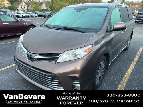 2019 Toyota Sienna XLE 8 Passenger