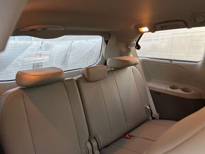 2019 Toyota Sienna XLE 8 Passenger